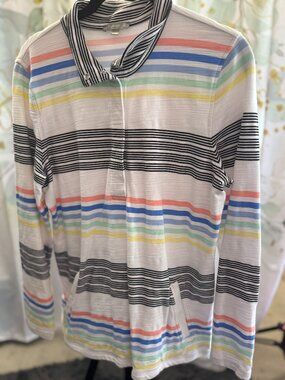 T by Talbots SPF 50 Rainbow Stripe Lightweight Pullover Medium